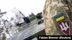 Sav ovaj arsenal će biti prikupljen iz zaliha Pentagona, što znači da će veoma brzo stići na linije fronta u Ukrajini.