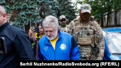 Ігор Коломойський прибув до Шевченківського райсуду Києва для обрання запобіжного заходу, Київ, 2 вересня 2023 року. Суд вже кілька разів продовжував бізнесмену запобіжний захід