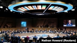 На нещодавньому саміті у Вашингтоні 32 члени НАТО заявили, що Альянс продовжуватиме підтримувати Україну на її «незворотному шляху» до членства