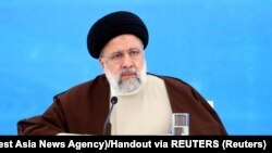 Іранське державне телебачення раніше заявило, що на місці аварії гелікоптера, в якому перебував президент Ібрагім Раїсі, міністр закордонних справ країни Хоссейн Амір-Абдоллахян й інші офіційні особи, «немає ознак життя»