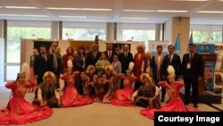 "Түрк маданиятынын жумалыгынын" катышуучулары. Женева. 23-апрель, 2024-жыл.