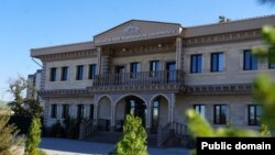 Кыргызстан мусулмандарынын дин башкармалыгынын имараты.