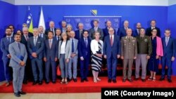 Ambasadori koji čine Upravni odbor Vijeća za provedbu mira (UO PIC) s visokim predstavnikom Christianom Schmidtom u Sarajevu, 20. 6. 2024.