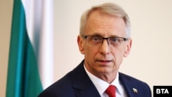 Николай Денков