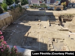 Pamje e përgjithshme e vilës së zbuluar në Durrës.