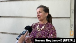 Karmela iz Beograda kaže da na lokalne izbore izlazi kako bi "nagradila" predsednika Srbije Aleksandra Vučića.