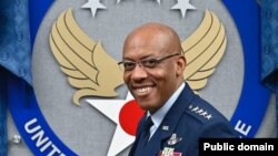 Generalul Charles Q. Brown Jr., nominalizat de președintele SUA Joe Biden, a fost susținut pe 20 septembrie de o majoritate în Senatul american pentru funcția de președinte al Statului Major Întrunit 