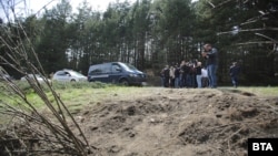 Мястото на взрива до преминаващия на 1 май кортеж на главния прокурор Иван Гешев в района на с. Ковачевци.