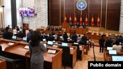 Жогорку Кеңеш жайкы тыныгуудан кийин 1-сентябрда ишин расмий баштады.