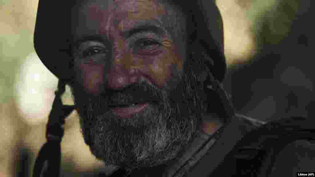 Nasmijani ukrajinski vojnik. Malyar je rekla da su snage Kijeva prošle sedmice vratile više od 37 kvadratnih kilometara teritorije. Broj mrtvih i povrijeđenih na obje strane nije poznat.