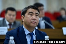 Жанарбек Акаев.