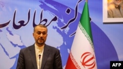 وزیر خارجه جمهوری اسلامی می‌گوید با هیچ طرفی در مسیر استقلال و تمامیت ارضی ایران تعارف نداریم 