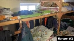 Jedna od fotografija iz akcije koju je objavio Europol, bez navođenja lokacije i tačnog datuma