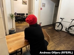 Alina nu a vrut să-i apară chipul în articol: știe că sunt multe persoane împotriva avorturilor, nu vrea să fie criticată sau să devină ținta unor injurii.