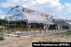Так виглядає теплиця після обстрілів росіян