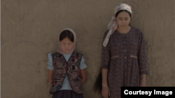 Режиссер Гүзел Дүйшөнкулованын "Келин таш" тасмасы. 