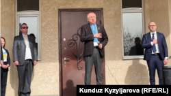 Украинанын Кыргызстандагы элчиси Валерий Жовтенко.