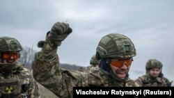 Як «Вовки Да Вінчі» навчають і готують новобранців 