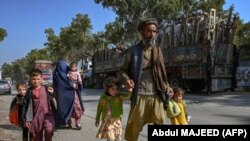 Пешавардагы ооган качкындары. Пакистан. 