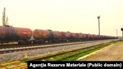 Motorina venită din România ca ajutor umanitar pentru agricultorii din R. Moldova care au suferit pierderi din cauza secetei din 2022.