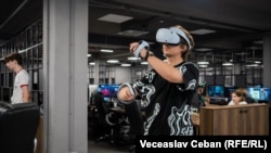 Acum doi ani, mai multe universități au introdus noi specialități ca animația, game design și new media, în cadrul programului „Profesiile Viitorului”.