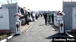 Өзбек-тажик чек арасында орток базар курулат
