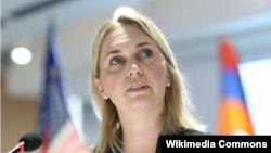 Посол США в Україні Бріджит Брінк