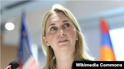 Посолка США Бріджит Брінк анонсувала запуск в Україні нової програми Rehab4U від USAID