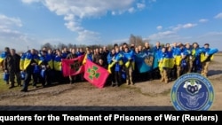 Під час обміну 10 квітня: додому повертаються українські полонені