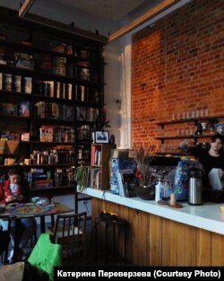 Кав'ярня Pakufuda через об'єктив камери Катерини Переверзевої