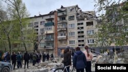 Славянскидеги бомбаланган үй.