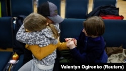 De cele mai multe ori, părinții copiilor duși în Rusia nu știu unde au dispărut copiii lor.