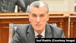  Nuri Bajrami, anëtar i Komisionit Shtetëror për Parandalimin e Korrupsionit.