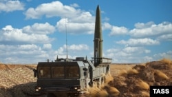 США считают, что одна из модификаций комплекса «Искандер» (на фото) уже нарушает договор