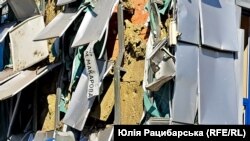 Пошкоджений фасад