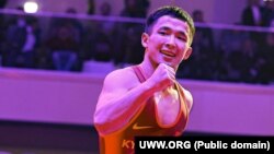 Архив. Жоламан Шаршенбеков экинчи жолу Азия чемпиону болгон учур. Астана, Казакстан. 10-апрель, 2023-ж. 