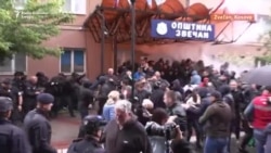 Uz suzavac, gradonačelnici ušli u kancelarije na severu Kosova