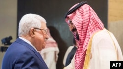Predsjednik Palestinske uprave Mahmud Abas i prijestolonasljednik Saudijske Arabije Mohamed bin Salman, april 2018.