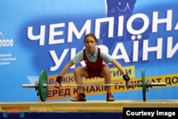 Аліна Перехудова, вундеркінд із важкої атлетики, здобув золото у своїй ваговій категорії на Чемпіонаті України у 2021-му у віці 13 років. Загинула разом з матір'ю під час обстрілу під Маріуполем
