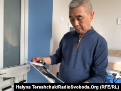 Пластичний хірург Джеймс Сан