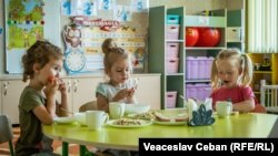 În R. Moldova activează 1.462 de grădinițe publice.
