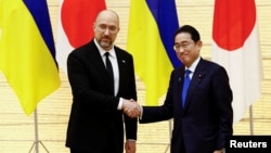 Голови урядів Японії та України Фуміо Кісіда (п) і Денис Шмигаль, Токіо, 19 лютого 2024 року