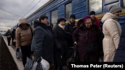 Авдіївка: евакуація та що залишилося від міста 