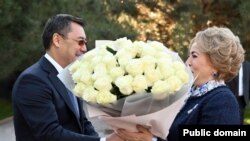 Садыр Жапаров жана Валентина Матвиенко.