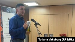 Борис Митов