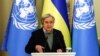 Sekretari Gjeneral i OKB-së, Antonio Guterres gjatë vizitës në Ukrainë më 8 mars 2023.
