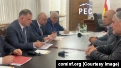 Всего к Алану Гаглоеву со своими проблемами обратились 18 человек