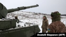 Ukrajinski vojnici u blizini prve linije fronta u regiji Harkiv, 24. novmebra 2023.