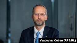Ambasadorul Uniunii Europene la Chișinău, Jānis Mažeiks, în redacția Europei Libere.