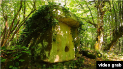 Дольмен в Абхазии (иллюстративное фото)